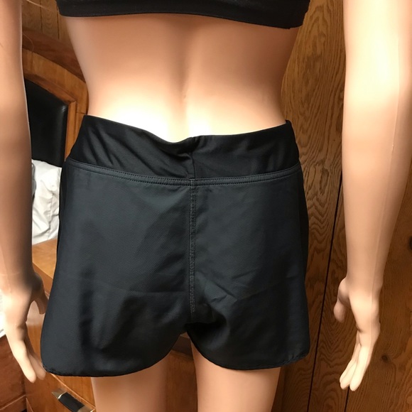 Patagonia Short Running Black-Size none measurements In the Photos - Picture 6 of 16